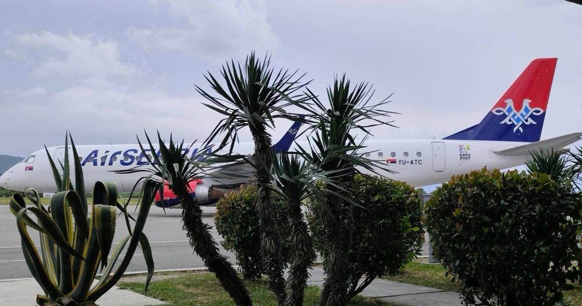 Fotografija uz vijest: Avion sa 87 putnika iz Srbije deportovan zbog prijetnje bezbjednosti
