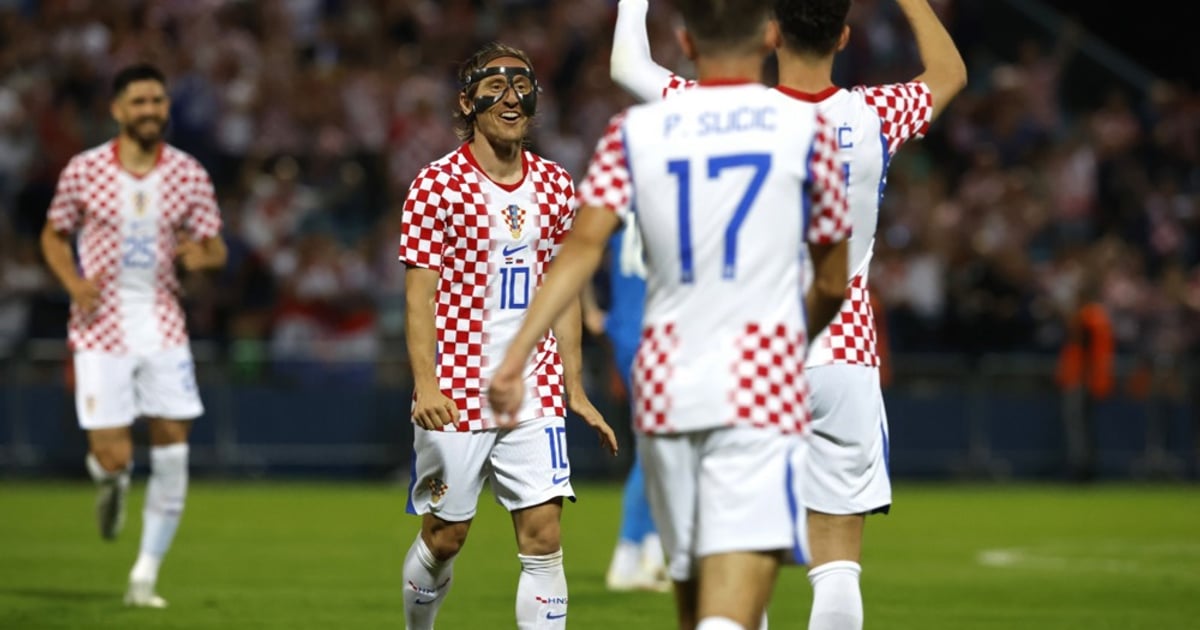 Fotografija uz vijest: Domaćini zabrinuti zbog praznih sjedišta pred derbi Engleska - Hrvatska na Mundijalu