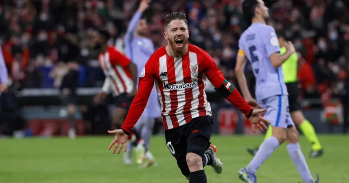 Fotografija uz vijest: Iker Muniain preuzeo San Lorenco, klub za koji je navijao papa Franjo