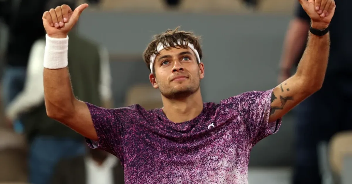 Fotografija uz vijest: Italijan Mateo Arnaldi predao polufinalni meč Rolan Garosa
