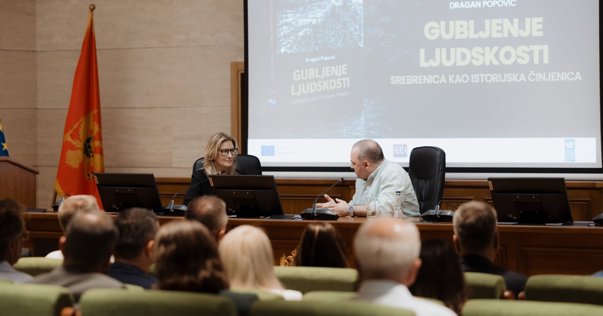 Fotografija uz vijest: Knjiga „Gubljenje ljudskosti – Srebrenica kao istorijska činjenica“ Dragana Popovića predstavljena u CANU