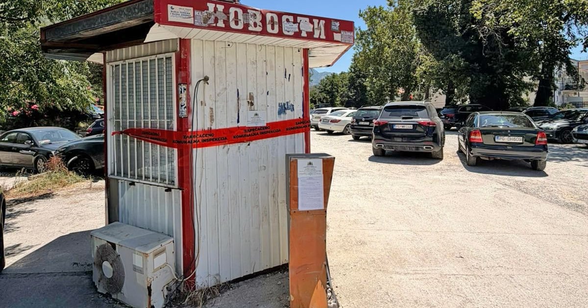 Fotografija uz vijest: Komunalna inspekcija Budve zapečatila nelegalni parking u Petrovcu