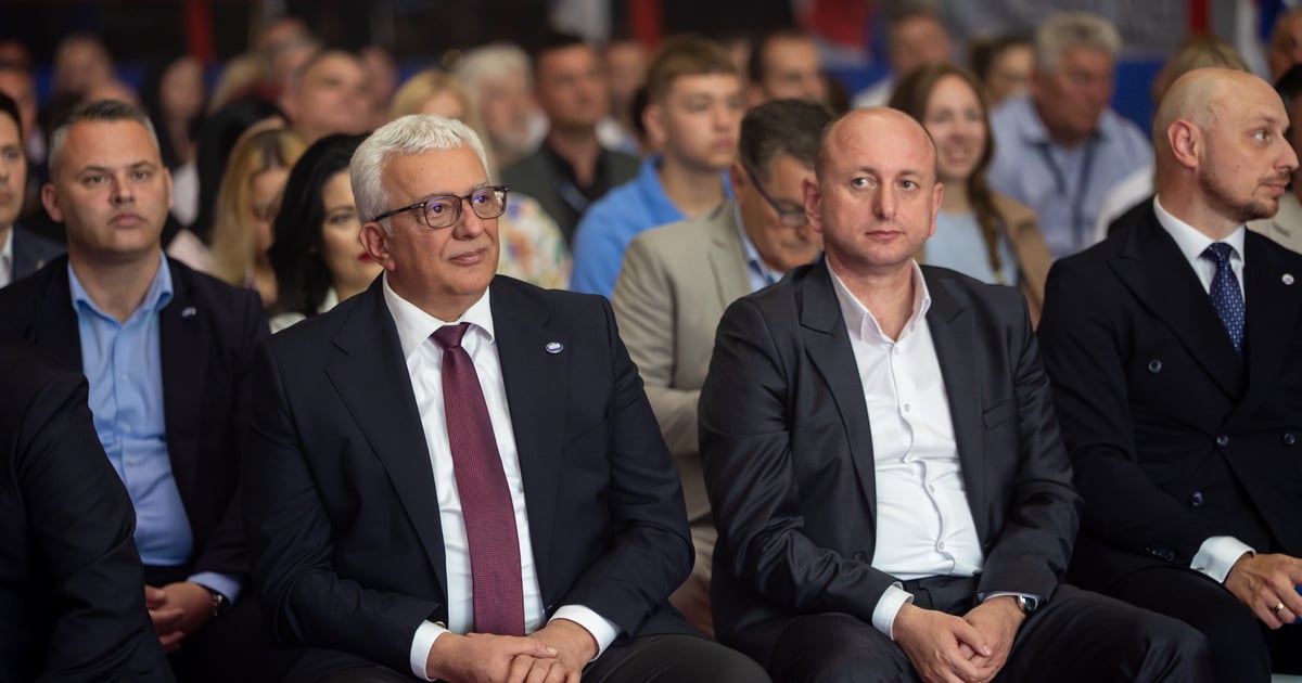 Fotografija uz vijest: Mandić gradi novu političku poziciju u odnosu na Brisel
