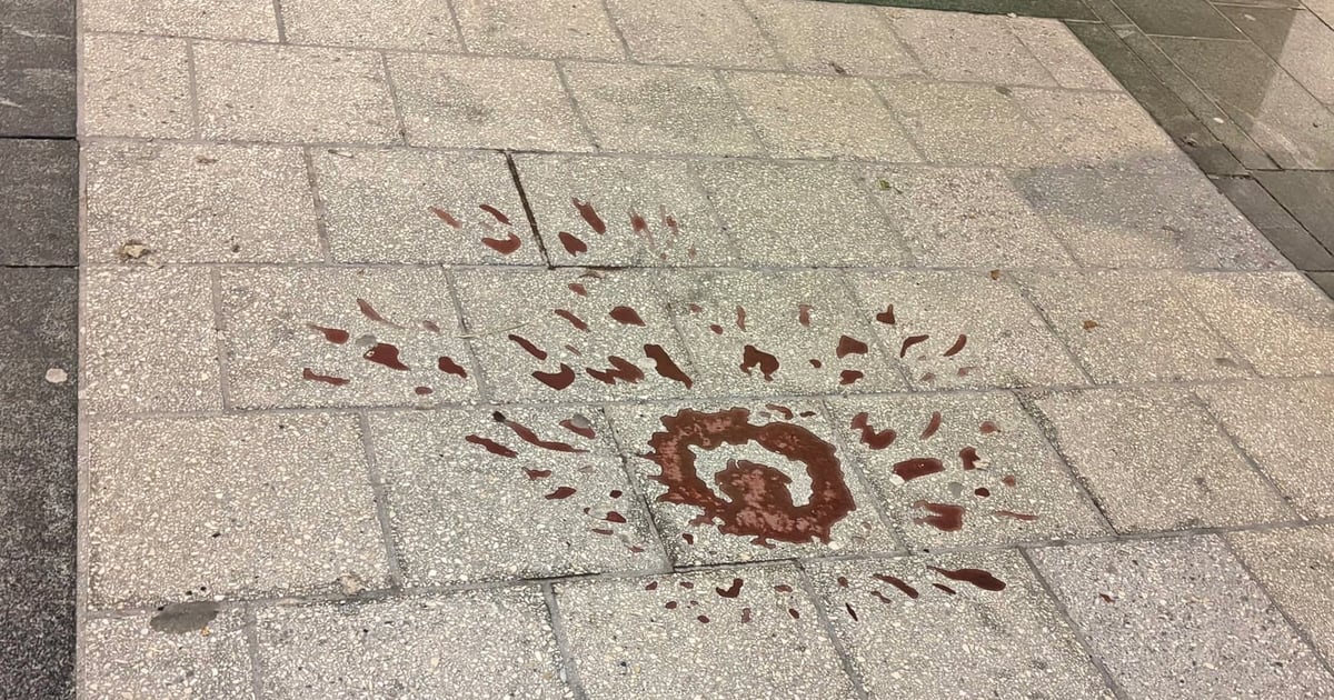 Fotografija uz vijest: Na 34. godišnjicu masakra u Sarajevu odana počast žrtvama u redu za hljeb