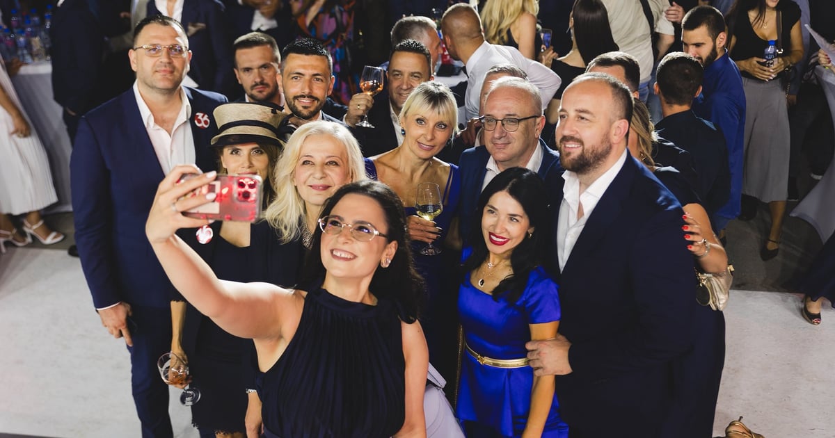 Fotografija uz vijest: Nikolić: Tri i po decenije DPS-a obilježene državnim uspjesima