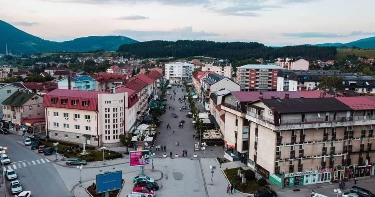 Fotografija uz vijest: Odbornici DPS-a Berane napustili sjednicu zbog postupka oko nagrade „21. jul“