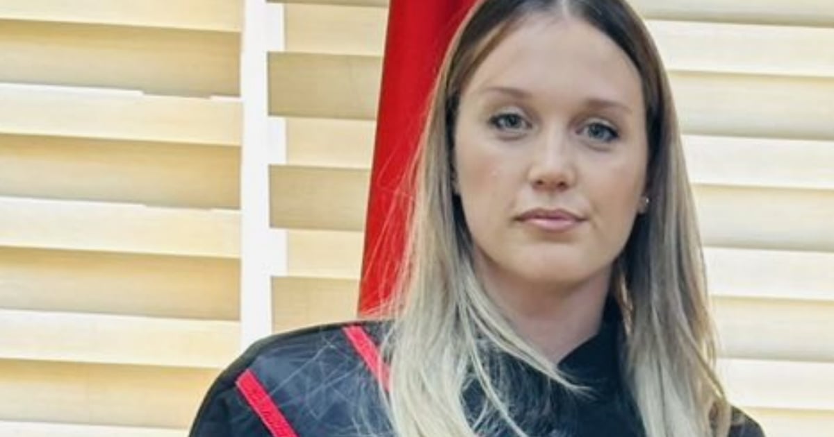 Fotografija uz vijest: Presuda: Antena M da plati oficiru VCG zbog duševnih bolova nakon objave fotografija sa aktivistima DF-a ispod portreta ratnih...