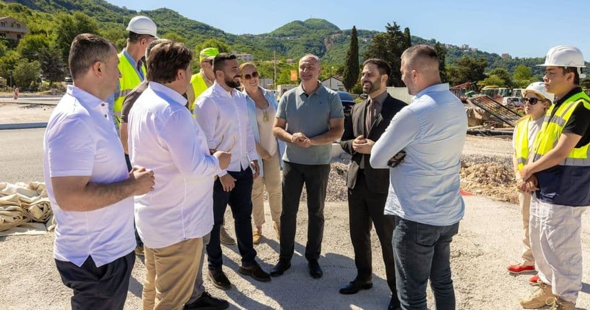 Fotografija uz vijest: Radulović: Bulevar Tivat-Jaz asfaltiran u cijeloj dužini