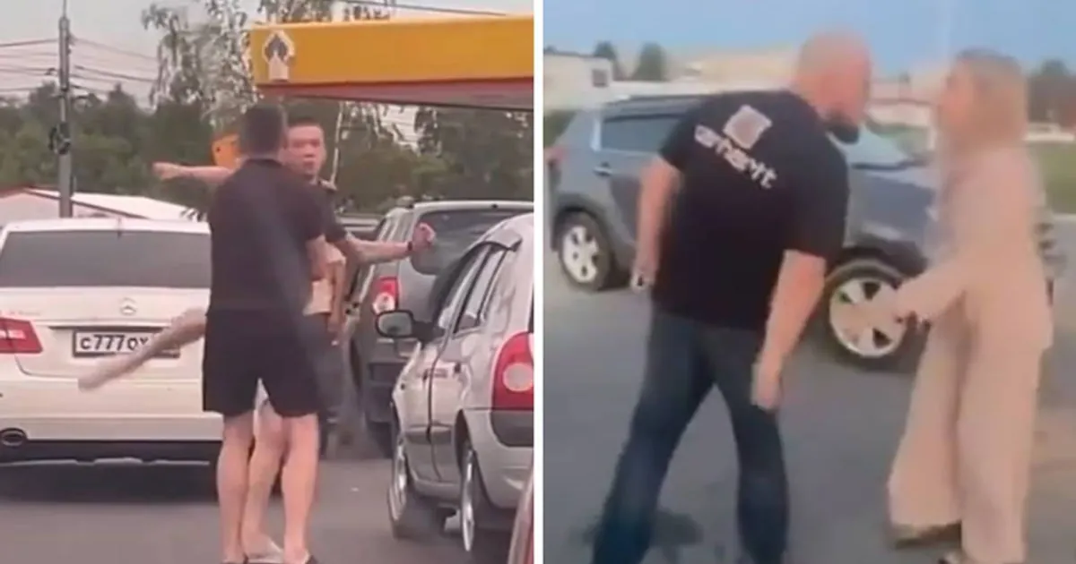 Fotografija uz vijest: Šire se snimci iz Moskve: Ogromni redovi za gorivo, ljudi se tuku na pumpama