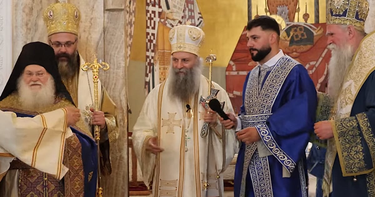 Fotografija uz vijest: Skup Republike Srbije u Podgorici: Liturgijsko opštenje sa igumanom Vatopeda izazvalo kontroverze