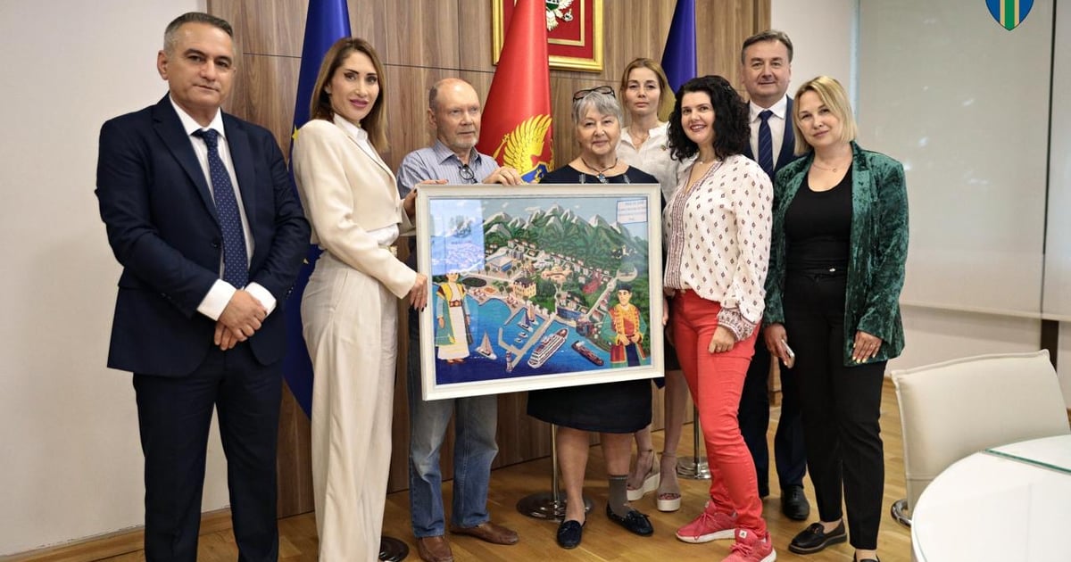 Fotografija uz vijest: Spičanović primila ambasadora Ukrajine: Poklon povodom 20 godina obnove nezavisnosti Crne Gore