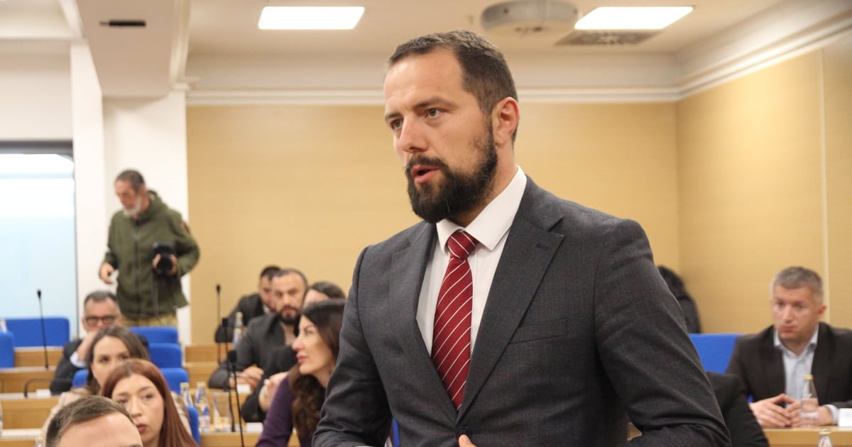 Fotografija uz vijest: Šušić: Nećemo prisustvovati sjednici Skupštine Glavnog grada, pozivamo na dogovor u okviru većine