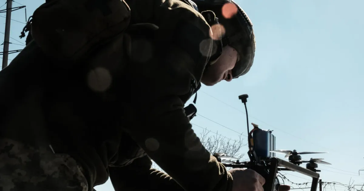 Fotografija uz vijest: Ukrajina dronovima napala ruske naftne rezervoare i dva tankera u Azovskom moru