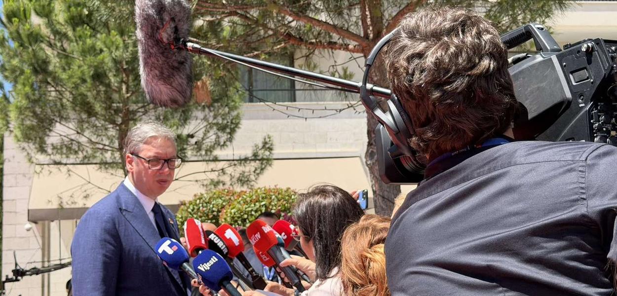 Fotografija uz vijest: Bešlin: Vučić doživio poniženje u Tivtu, propao plan protiv Crne Gore
