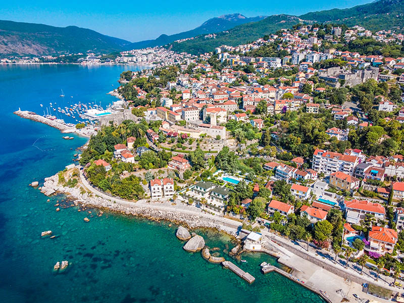 Fotografija uz vijest: Demokrate neće da sprovode odluku suda, odbijaju da Doklestić vrate na mjesto direktorice Vodovoda