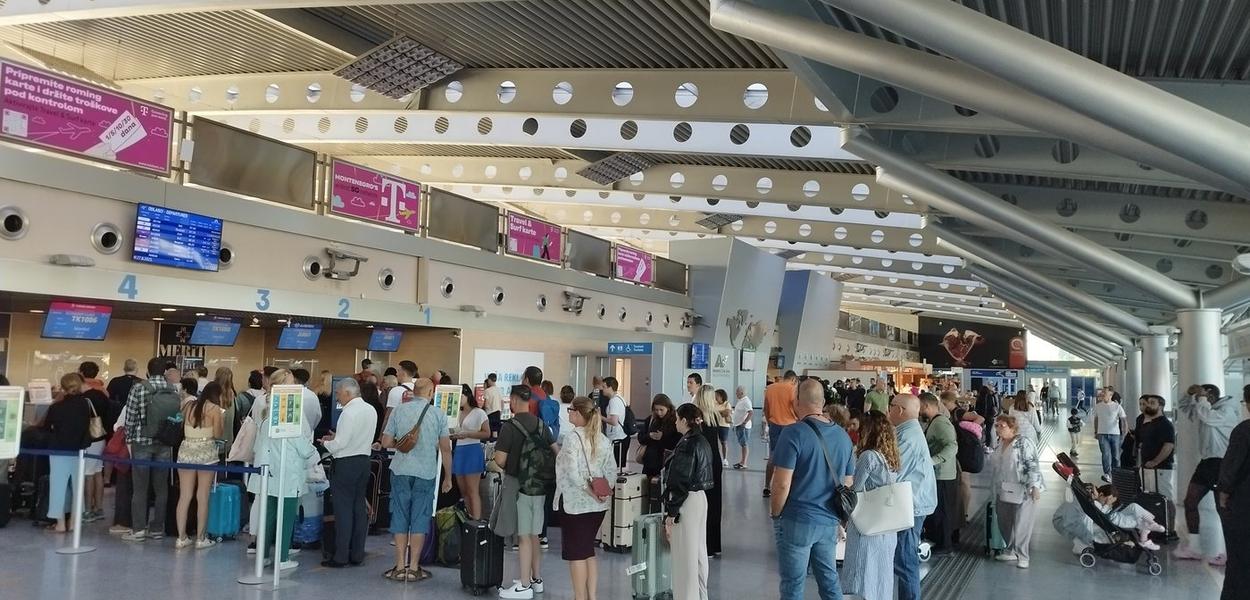 Fotografija uz vijest: EU ipak neće obustaviti biometrijske kontrole na aerodromima
