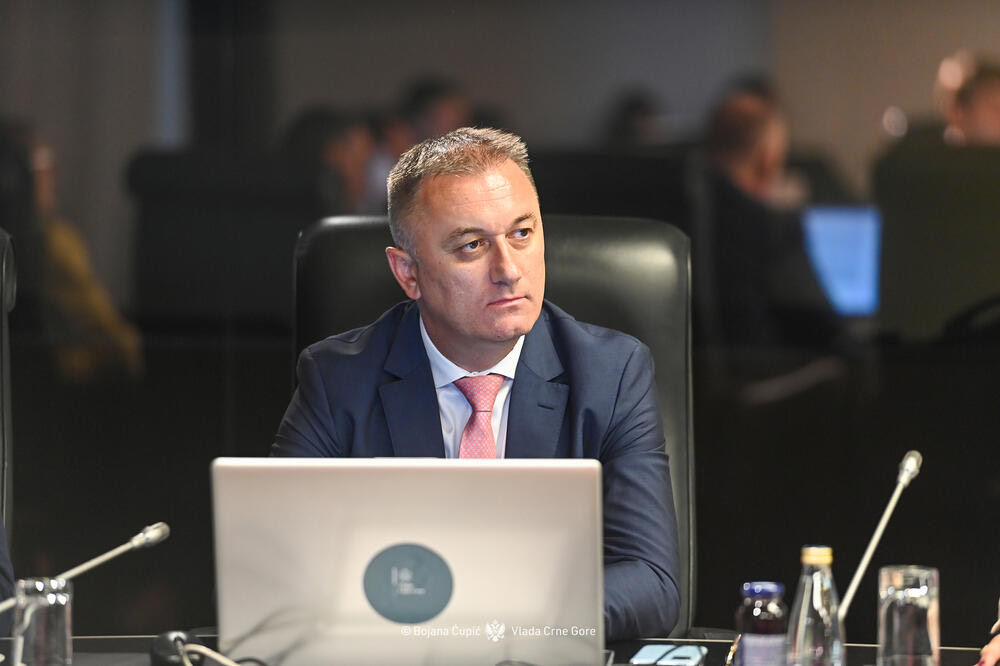 Fotografija uz vijest: Gutić: Svi moramo zajedno raditi na revitalizaciji sjevera; Uzroci iseljavanja neulaganje u infrastrukturu, privredu, nedostupn...