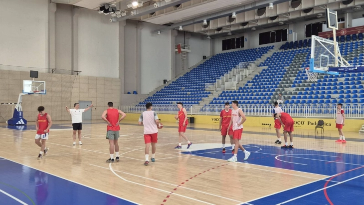 Fotografija uz vijest: Juniorska košarkaška reprezentacija Crne Gore ostvarila pobjedu i poraz protiv BiH