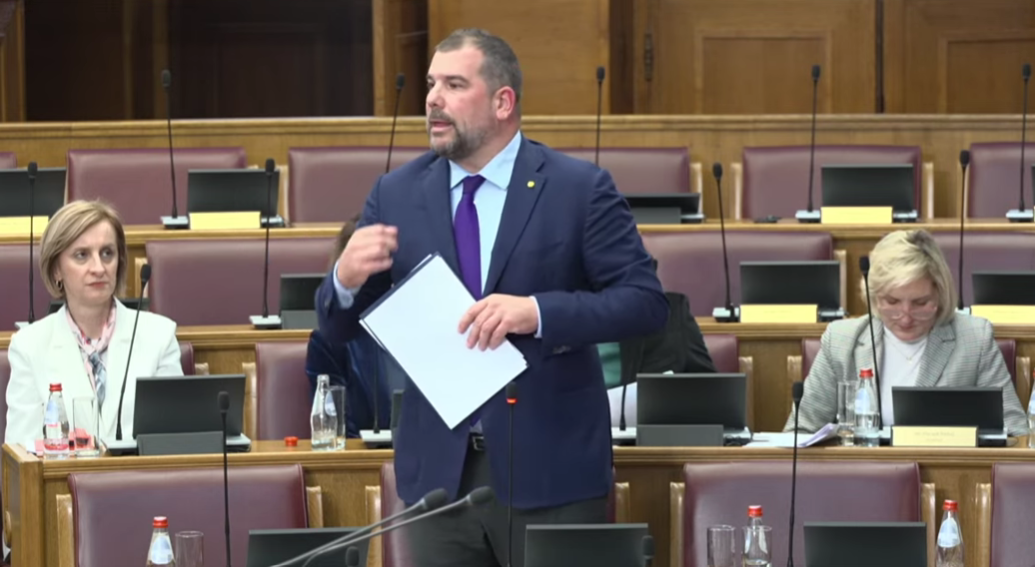 Fotografija uz vijest: Krapović: Zirojević spreman da padne nisko za malo pažnje