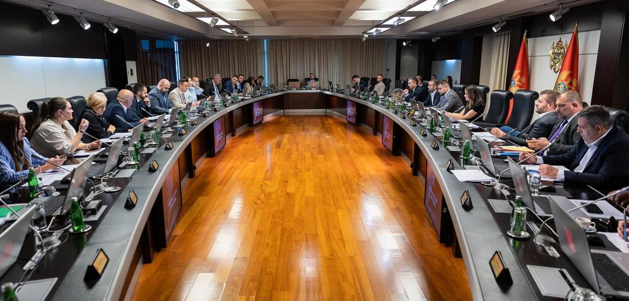 Fotografija uz vijest: Largest government in history: Partitocracy stalls the Law on Government, political appointments take priority over reforms