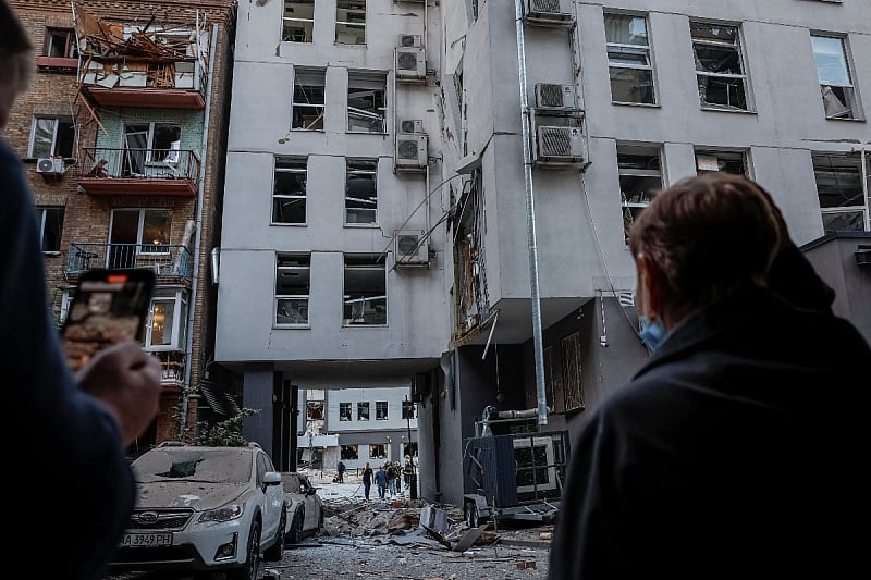 Fotografija uz vijest: Rusija prijeti sistematskim napadima na vojnu infrastrukturu u Kijevu, poziva strance na evakuaciju