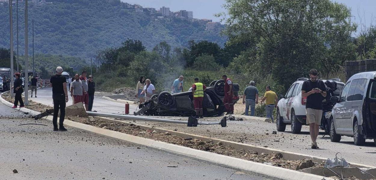 Fotografija uz vijest: Saobraćajna nesreća na putu Budva-Tivat, jedna osoba preminula