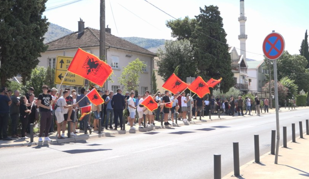 Fotografija uz vijest: Stanovnici Tuzi nezadovoljni razgraničenjem sa Podgoricom, ne odustaju od Kuća Rakića i drugih dijelova