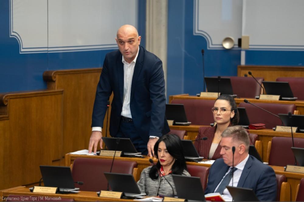 Fotografija uz vijest: Abdić: Onkološki pacijenti prioritetno dobijaju termine za CT u decembru