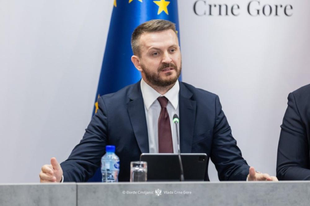 Fotografija uz vijest: Dukaj: Kraj sporoj i neefikasnoj administraciji i početak transparentnog rada sistema u interesu građana