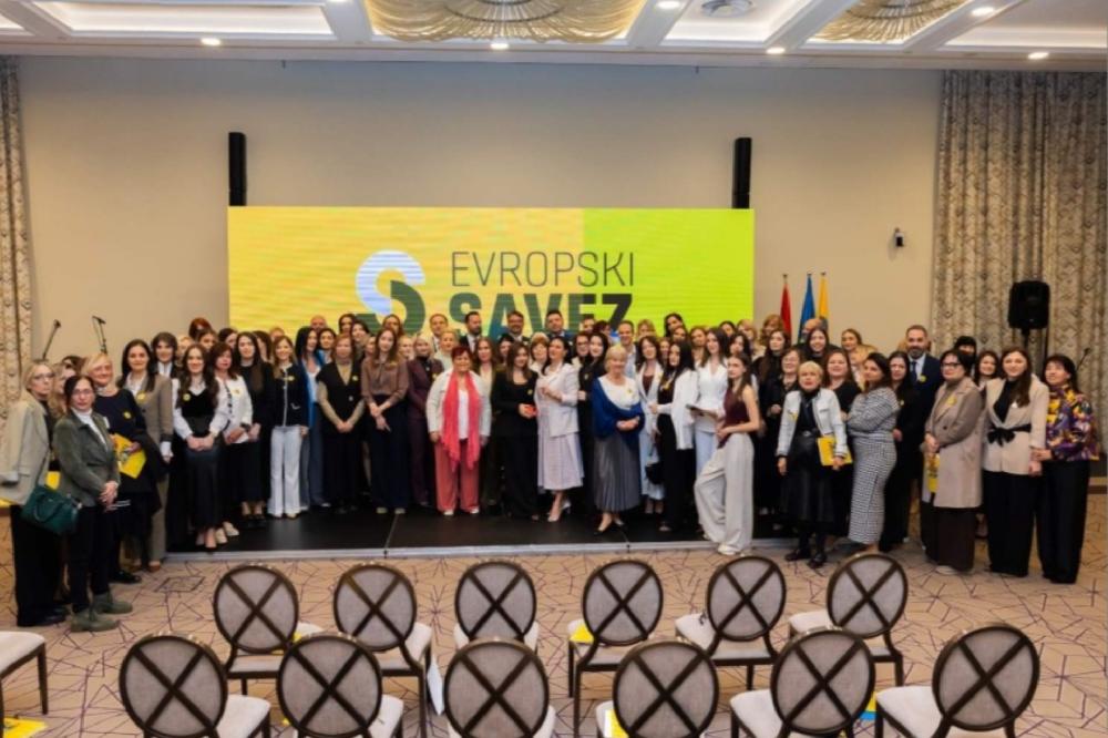 Fotografija uz vijest: Forum žena ES osuđuje prijetnje novinarki Perković kao napad na slobodu govora