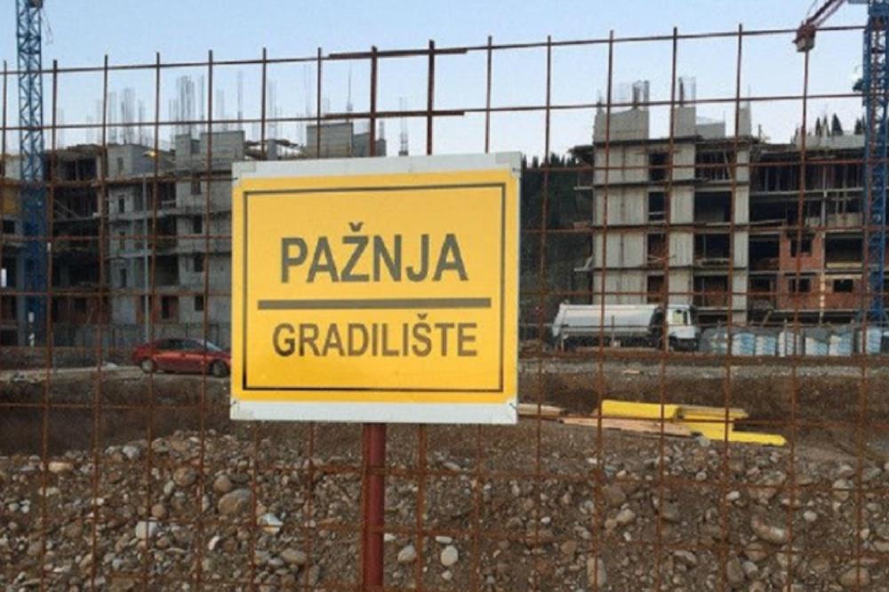 Fotografija uz vijest: Gotovo polovina stranih ulaganja u 2025. usmjerena na nekretnine u Crnoj Gori