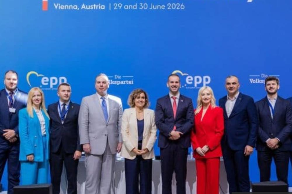 Fotografija uz vijest: Ivanović: Članstvo PES-a u EPP potvrda kredibiliteta i evropske orijentacije