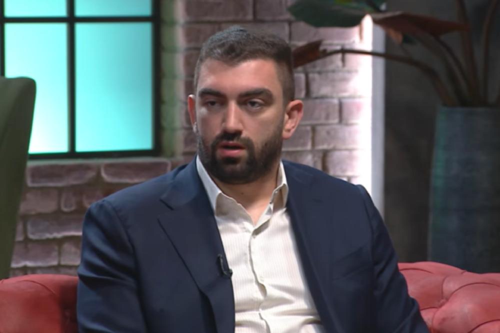 Fotografija uz vijest: Klikovac Stojoviću: Građani traže odgovore o ugovorima o djelu i savjetniku PES-a