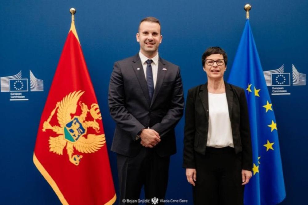 Fotografija uz vijest: Poglavlja u pregovorima sa EU „zaglavila“ u Briselu, nema Međuvladine konferencije u maju