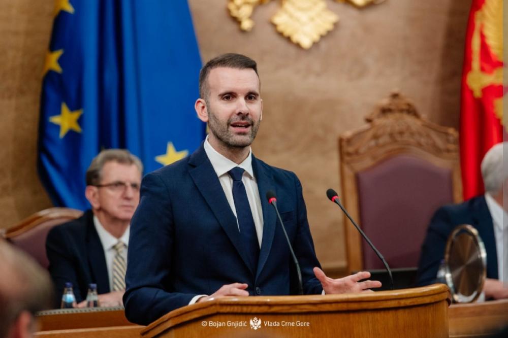 Fotografija uz vijest: Premijer Spajić odgovara na pitanja poslanika u utorak