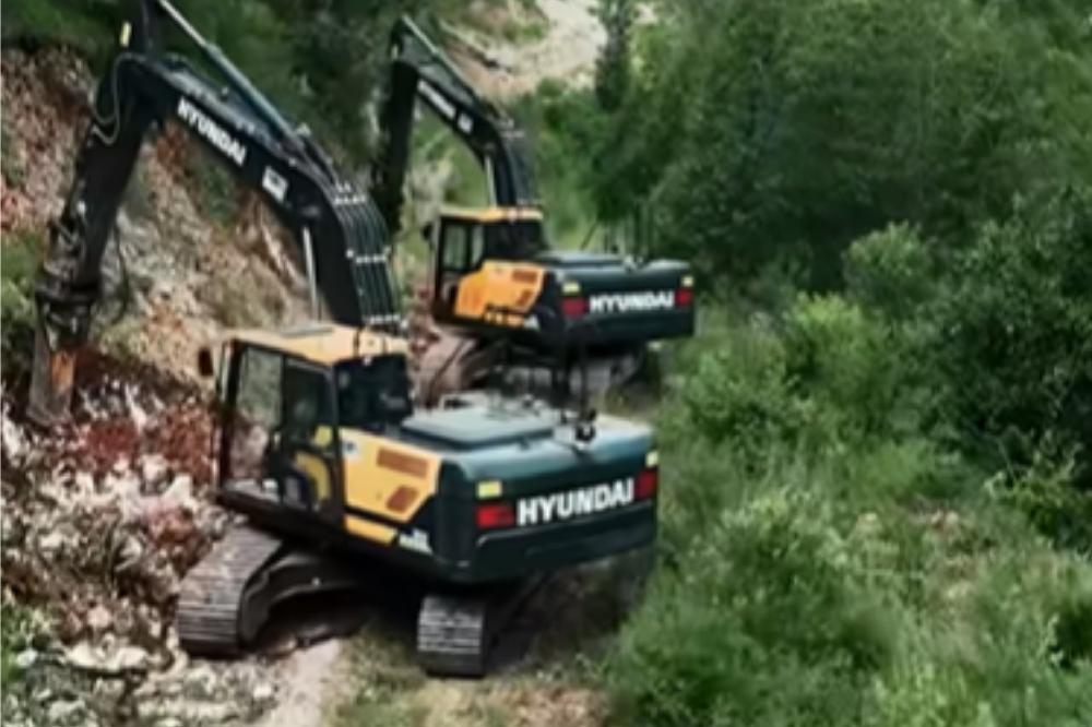 Fotografija uz vijest: Radovi na stubu 7 žičare Đalovića pećine u punom jeku