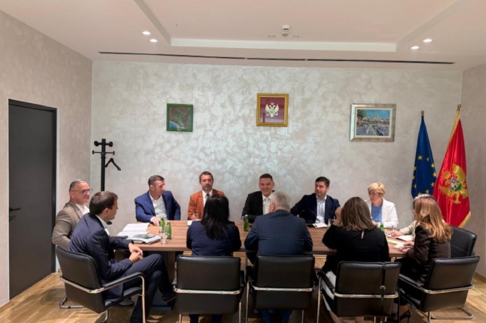 Fotografija uz vijest: Šahmanović: Izgradnja trafostanice u Rožajama mora preći iz planova u realizaciju
