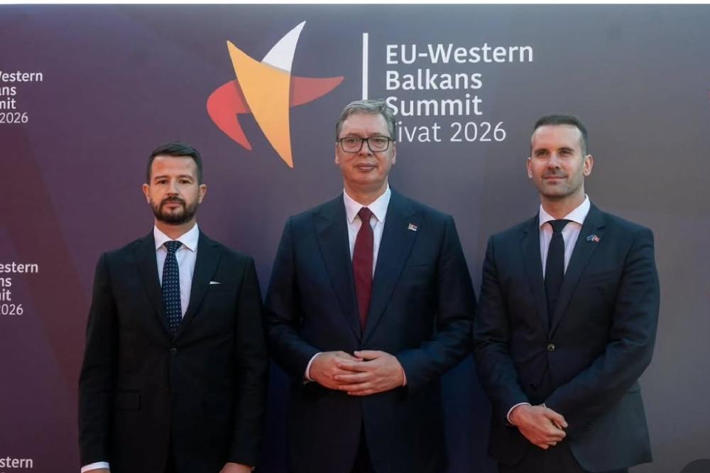 Fotografija uz vijest: Stefanović: Vučić je izveo desant na Tivat da skrene pažnju sa slučaja Senjak