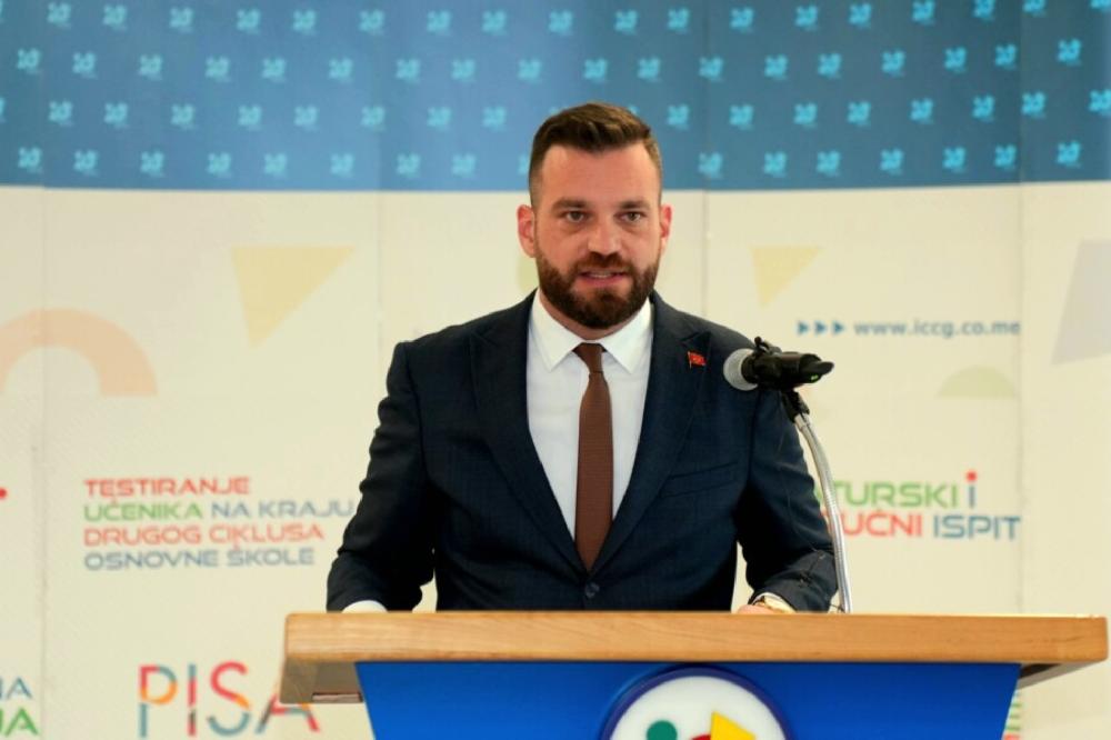 Fotografija uz vijest: Testovi polumaturanata sada se pregledaju u Ispitnom centru, kaže Trivić