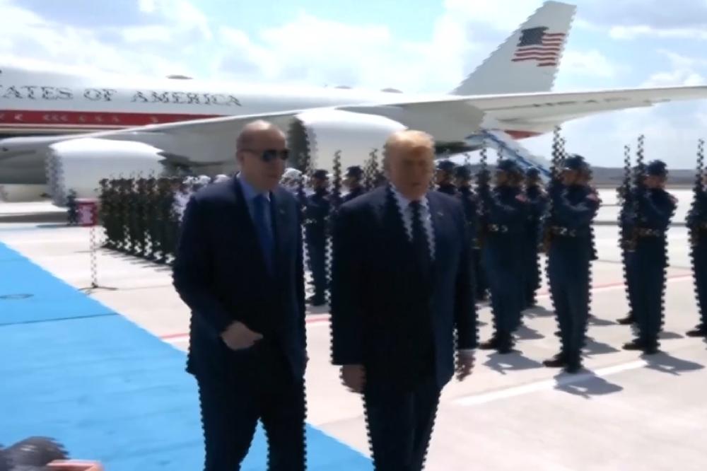Fotografija uz vijest: Tramp stigao u Tursku, Erdogan ga lično dočekao na aerodromu
