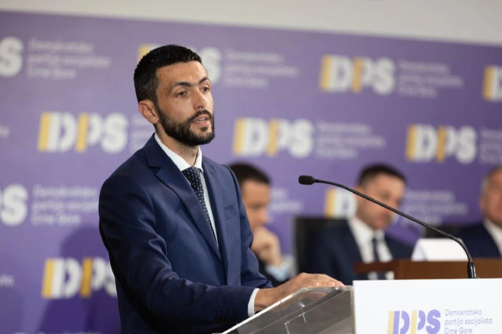 Fotografija uz vijest: Živković: Permanentni haos u državi zbog djelovanja parlamentarne većine