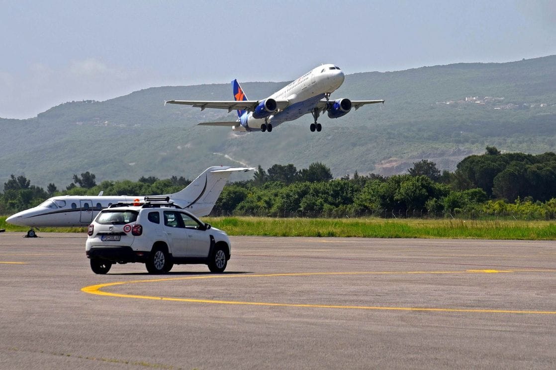 Fotografija uz vijest: CAAP se obratio Skupštini: Zaštitite pravni poredak, pravila tendera za aerodrome su mijenjana, država preuzima milionske rizike