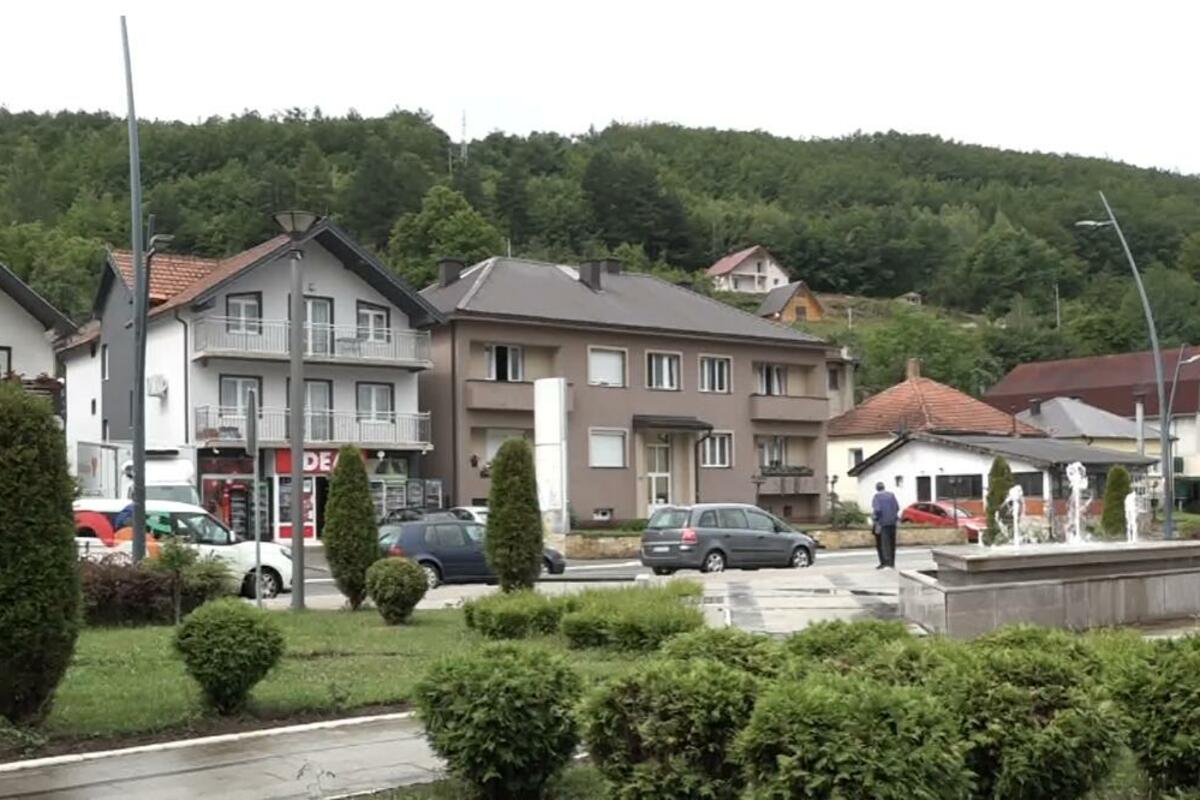 Fotografija uz vijest: Andrijevica usvojila inicijative o finansijskoj podršci porodiljama i podizanju spomenika Amfilohiju