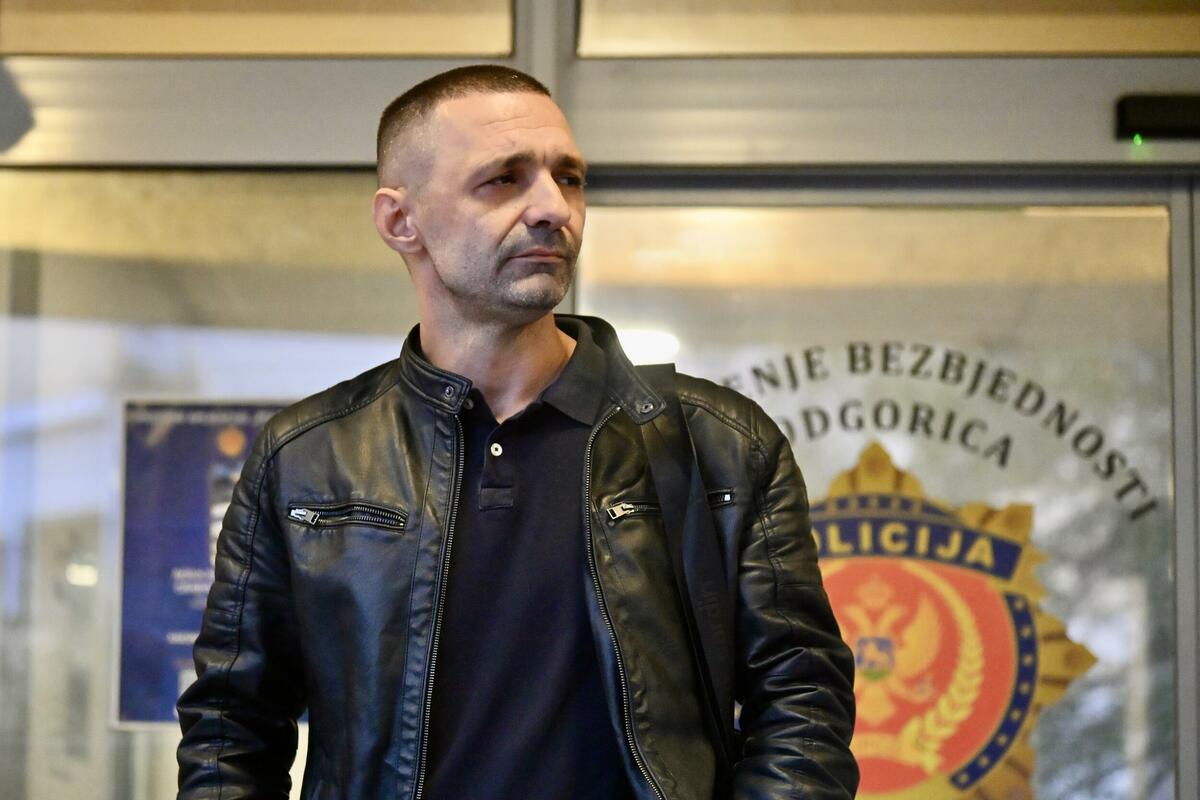 Fotografija uz vijest: Fotoreporter Boris Pejović podnio prijavu protiv sebe kao oblik protesta