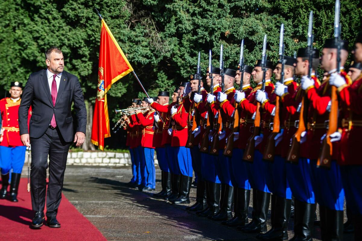 Fotografija uz vijest: Ministarstvo odbrane sklopilo 128 ugovora o djelu sa 46 osoba u prvih šest mjeseci