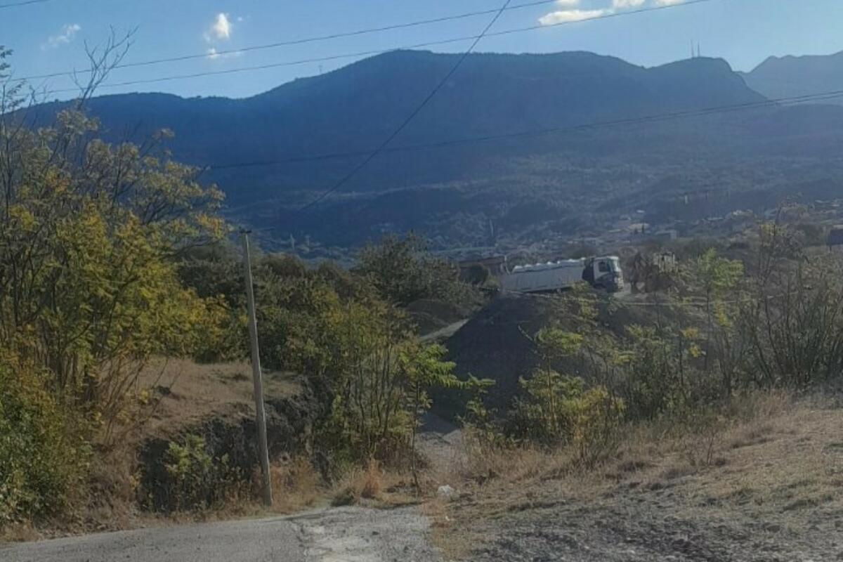 Fotografija uz vijest: Mještani Rogama upozoravaju na opasnost od tereta kamiona na mostu na Širaliji
