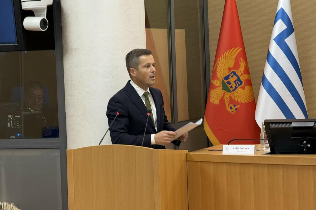 Fotografija uz vijest: Odbornici postavili 60 pitanja upravi Glavnog grada o gubicima vode, obnovi Trga i radu preduzeća