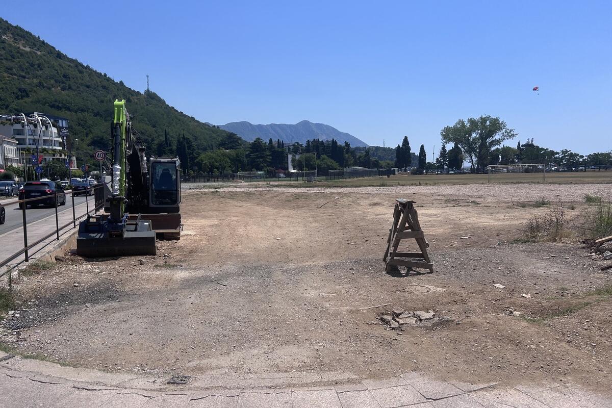 Fotografija uz vijest: Uskoro izbor firme za izgradnju dječjeg parka na Lugovima u Budvi