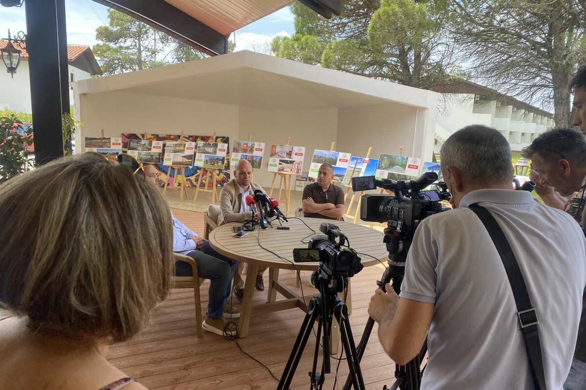 Fotografija uz vijest: Ada Bojana ponovo na mapama svijeta: Direktor "Ulcinjske rivijere" o investicijama i planovima za nudističko naselje