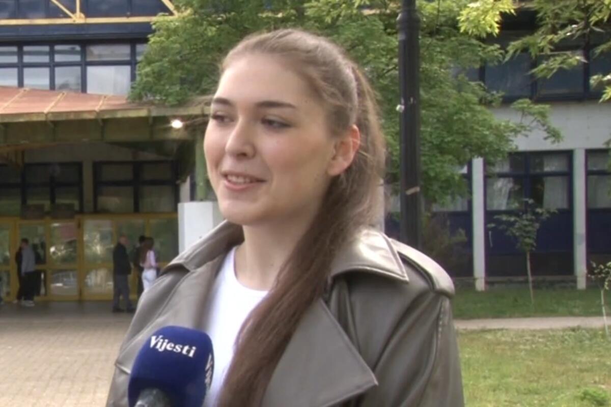 Fotografija uz vijest: Ana Bojić postiže vrhunske rezultate iz više predmeta, matematika joj je najdraža